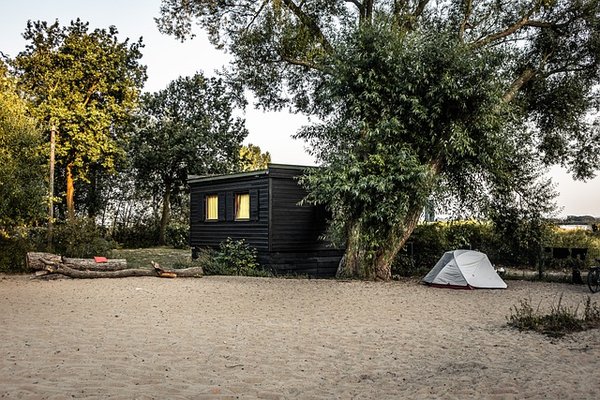 Comment rester informé des événements de camping ?