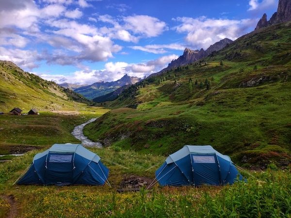Pourquoi est-ce une tendance de faire du bivouac en camping pour se détendre ?